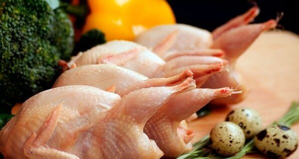 Chicken and quail eggs